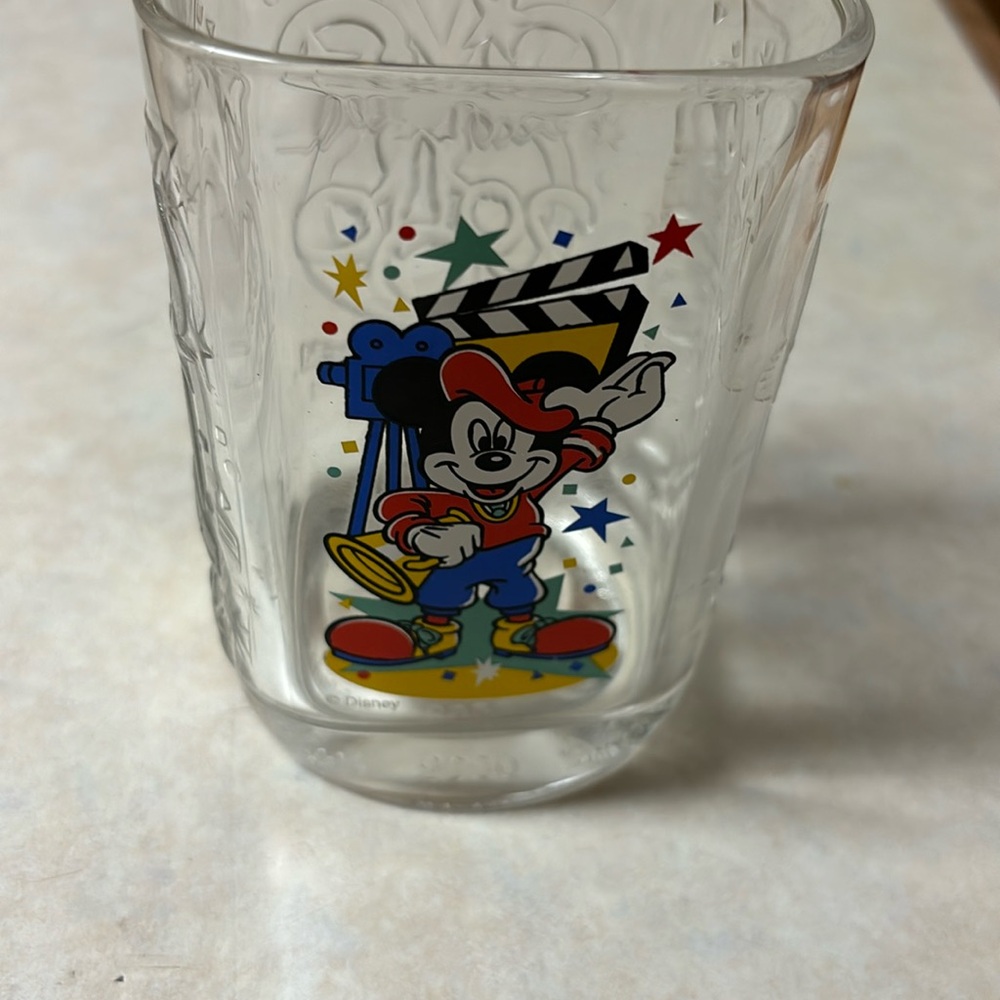 Mickey Mouse Disney Studios Celebrate 2000 McDonald’s glass 🎉